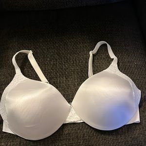 Self Expression by Maidenform Bra